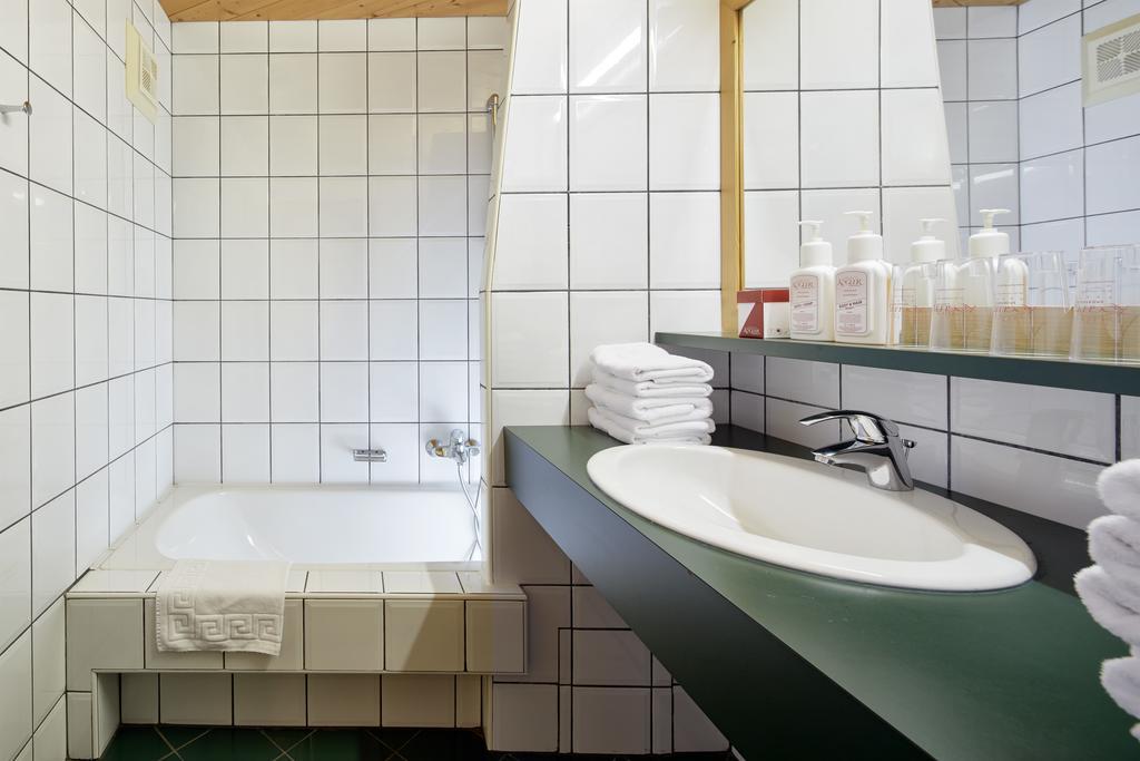 Sporthotel Kogler ミッタージル エクステリア 写真